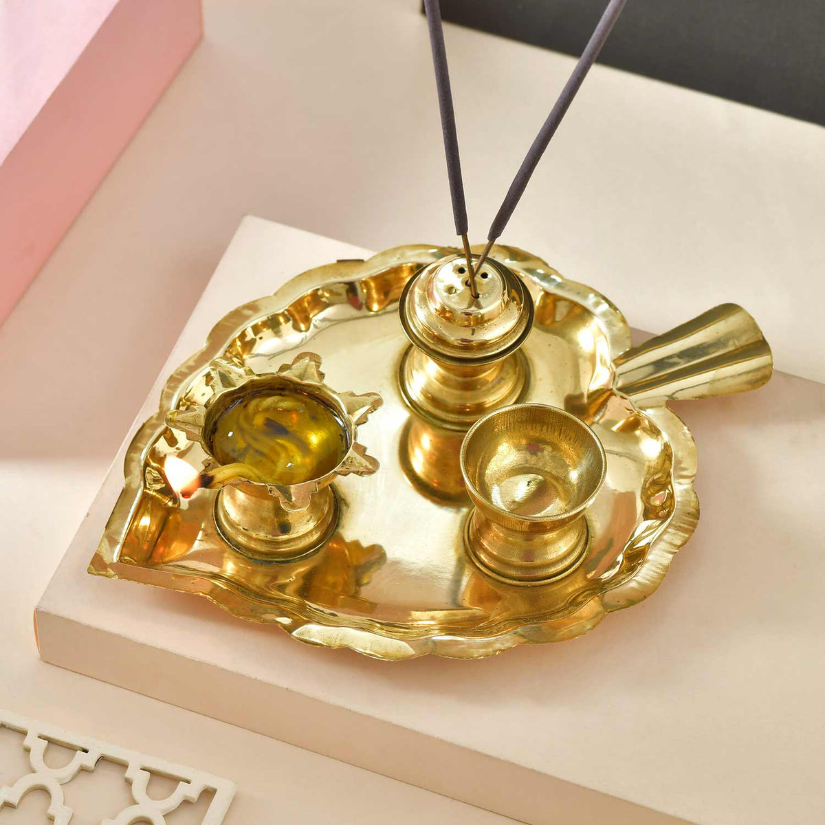 Festive Ganesha & Dry Fruit Gift Hamper