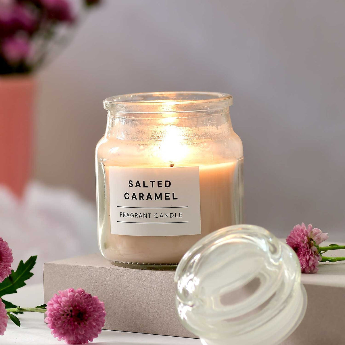 Fragrant Candle & Lindt Lindor Gift Set